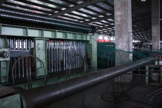 Customized / OEM Hexagonal Wire Mesh Gabion Box Machine Galvanized Iron Wire